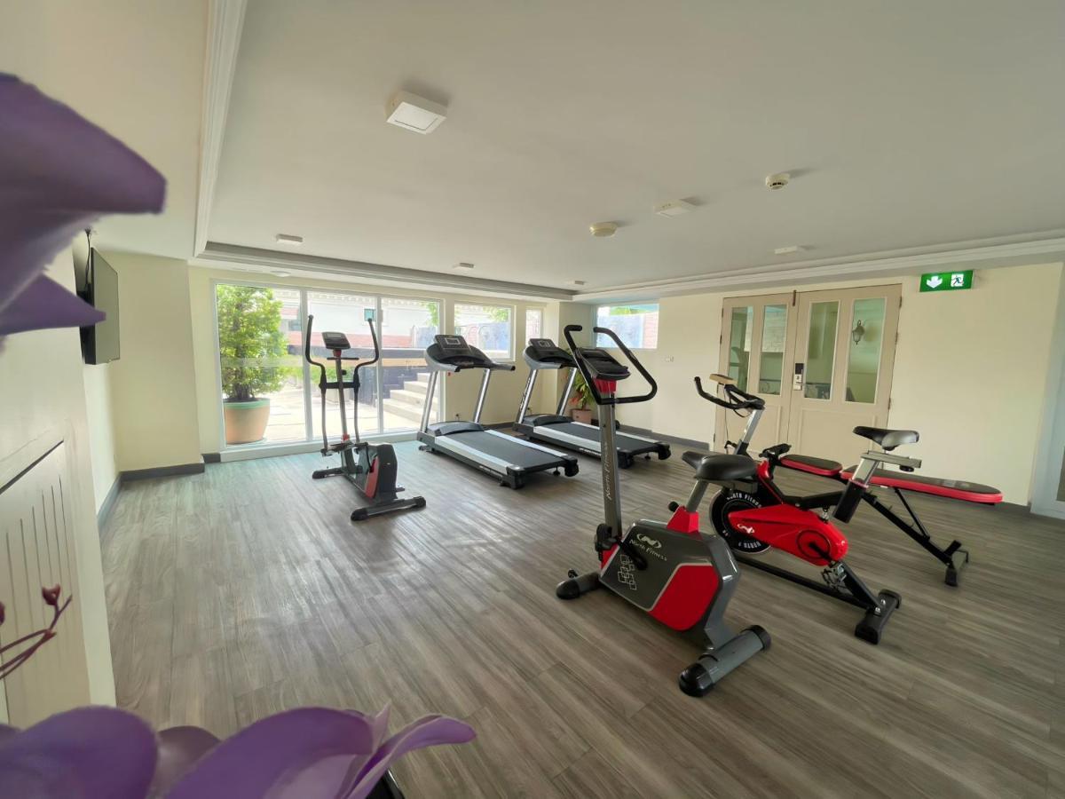 Aspira Hana Executive Apartment Thonglor Bangkok Exterior photo