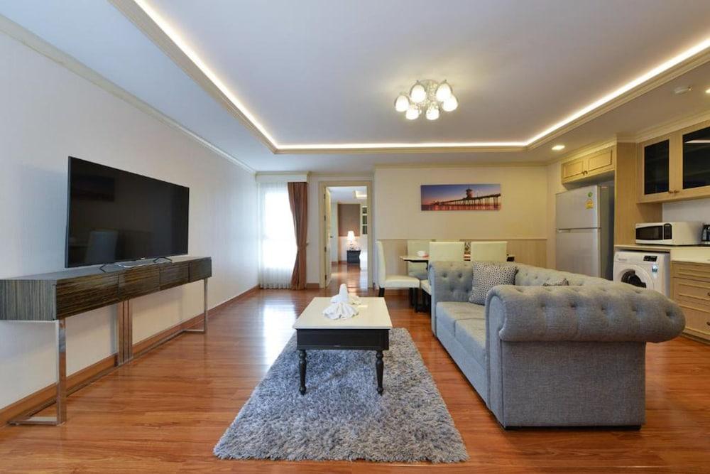 Aspira Hana Executive Apartment Thonglor Bangkok Exterior photo