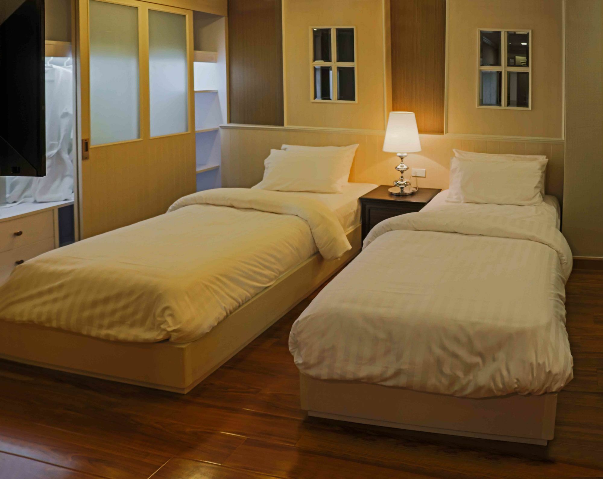 Aspira Hana Executive Apartment Thonglor Bangkok Exterior photo